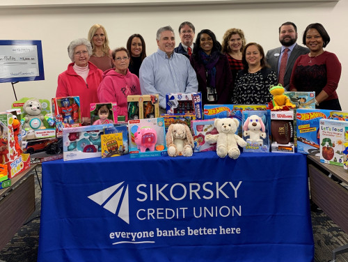 Sikorsky Credit Union Donates $18,000 During Holiday Season - Sikorsky Credit Union Donates $18,000 During Holiday Season